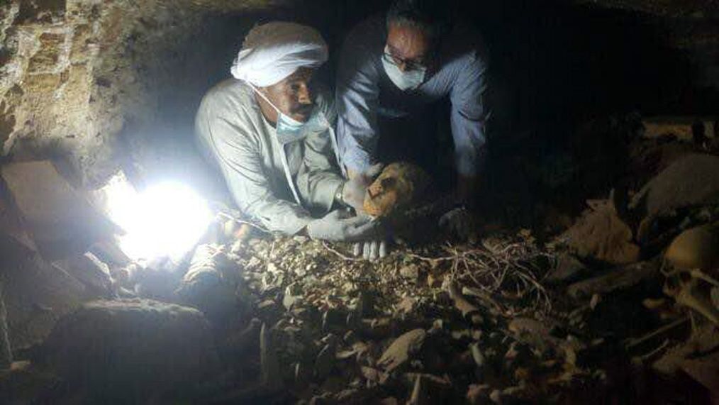 Photos: Mummies and Figurines Discovered in Ancient Cemetery at Luxor ...