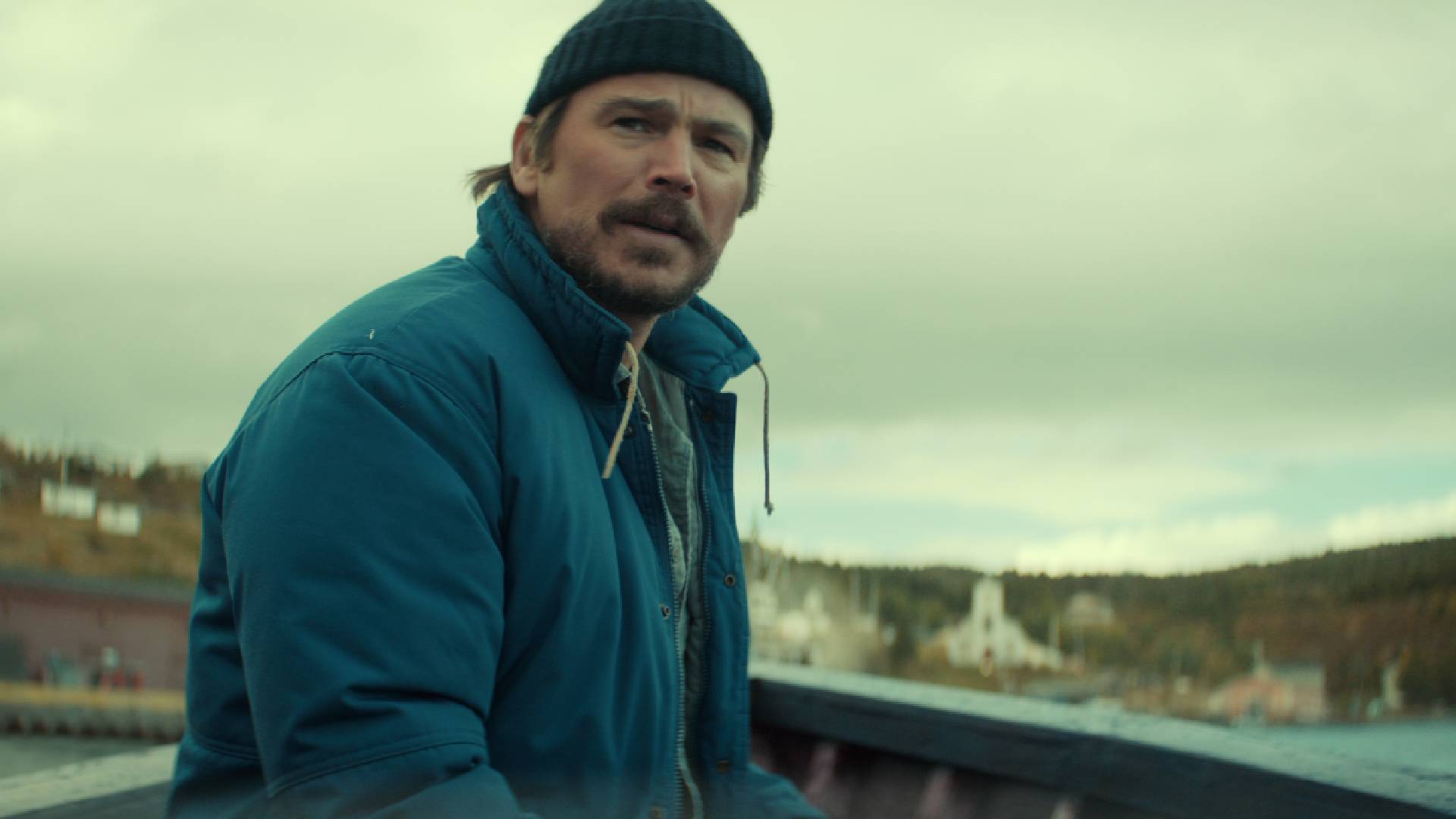 Josh Hartnett in Netflix thriller series Below