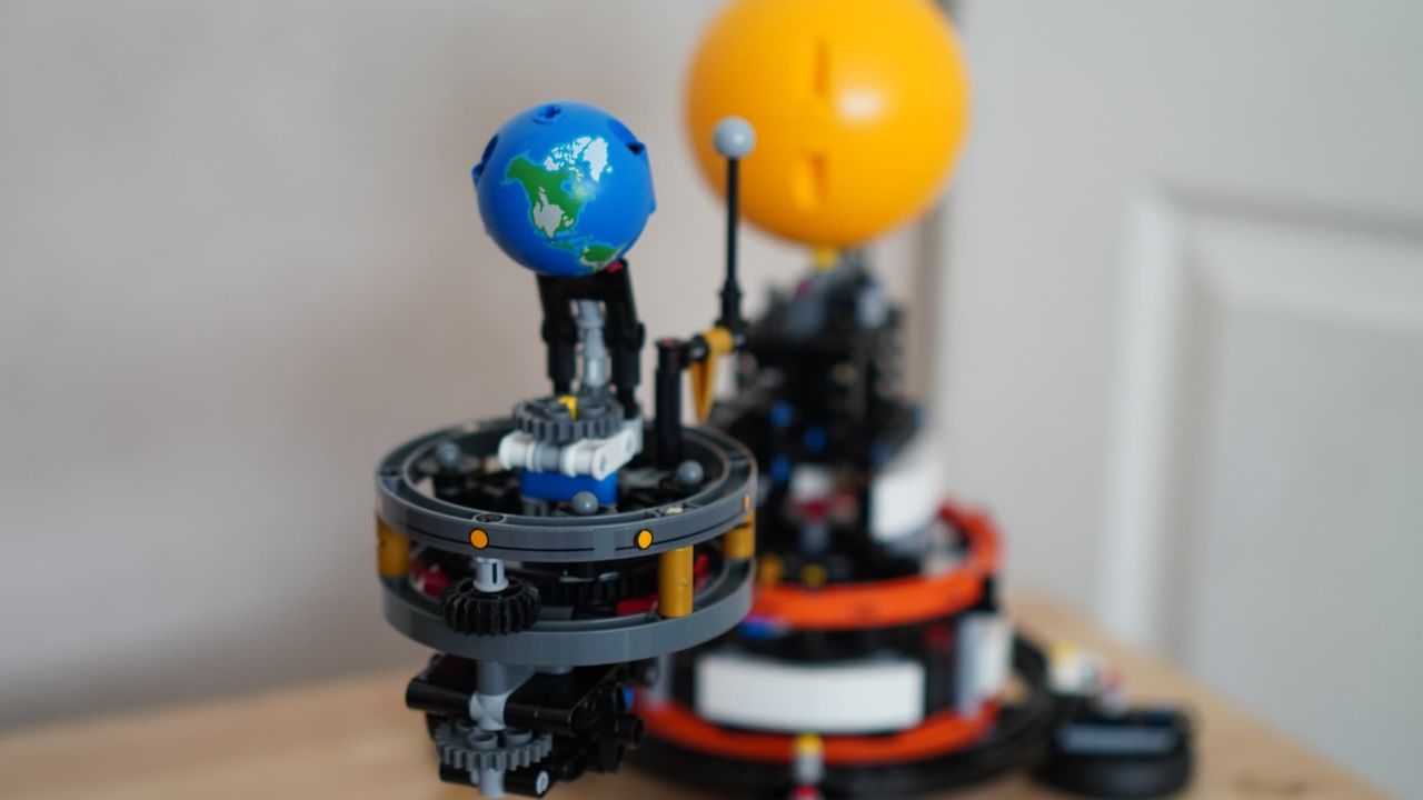 Lego Technic Planet Earth and Moon in Orbit