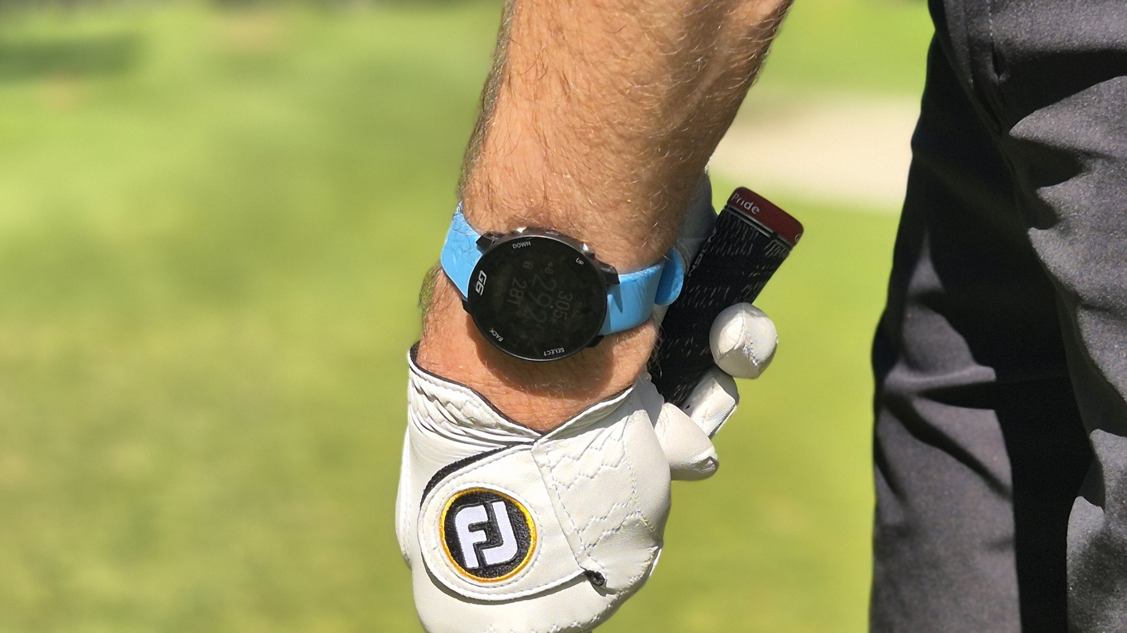 The Shot Scope G6 golf watch
