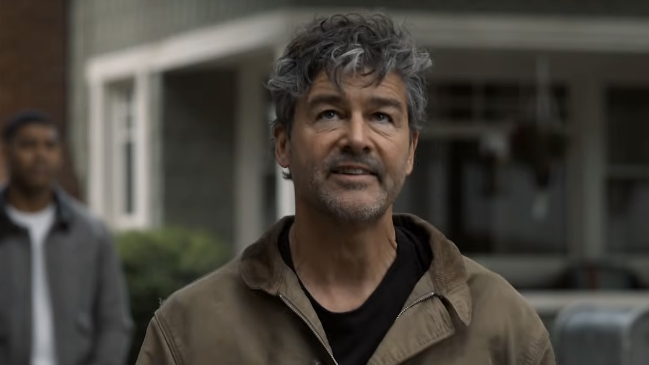 Hal unhappy as he gets ready to fly up in Lanterns Season 1