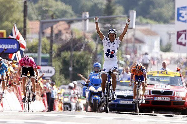 Sandy Casar (Fran&ccedil;aise Des Jeux) was quickest up the final uphill stretch.