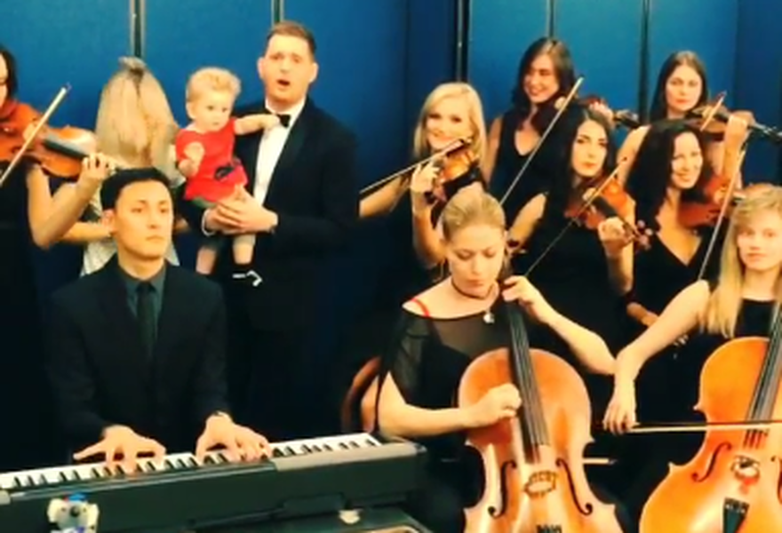 Michael Buble sings &amp;#039;Let It Go&amp;#039; with a full string orchestra