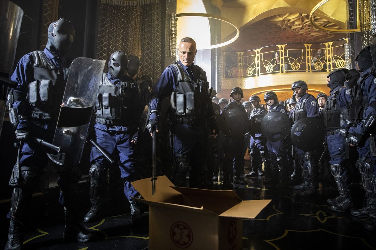 Snowpiercer 108: What&#039;s in the box?