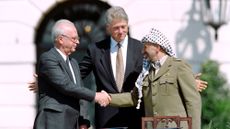 Yitzahk Rabin, Bill Clinton and Yasser Arafat.