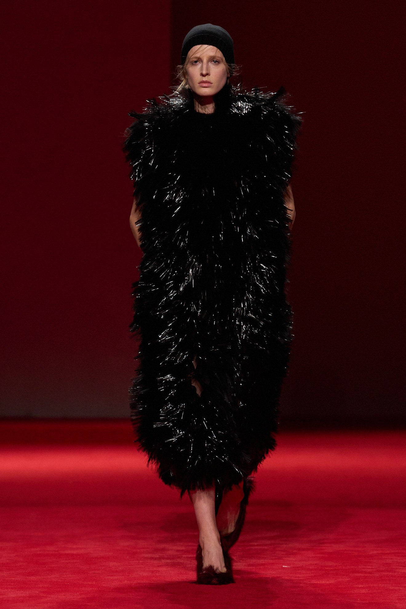 models on the Bottega Veneta Fall 2026 fashion show runway