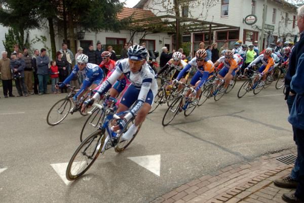 Frank Vandenbroucke on the front in 2004