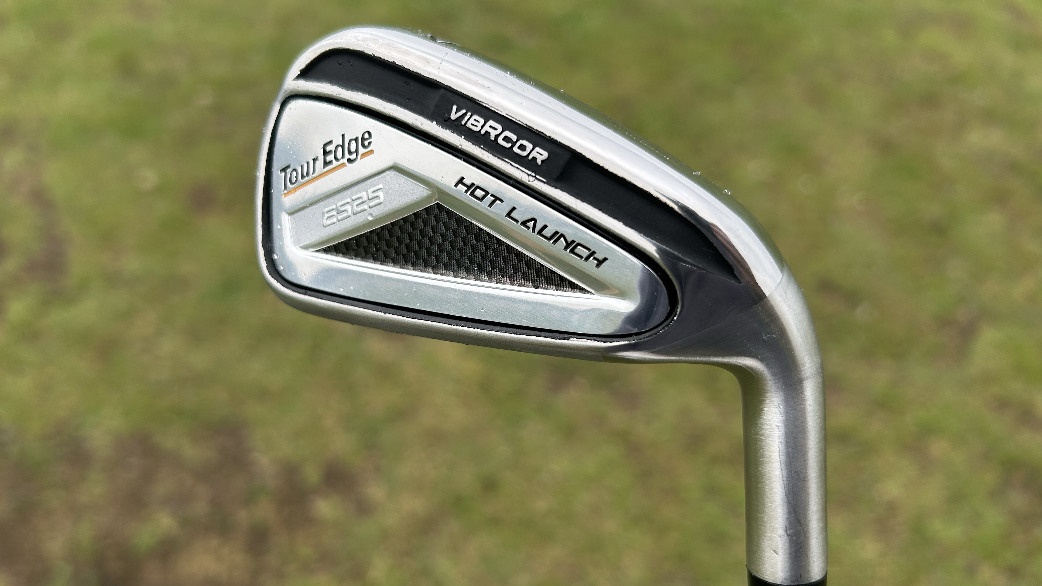 Photo of the Tour Edge Hot Launch E525 Iron