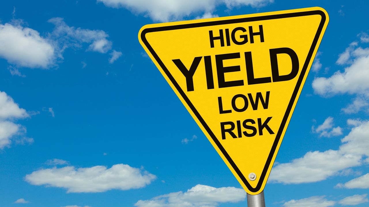 High yield, low risk road sign 