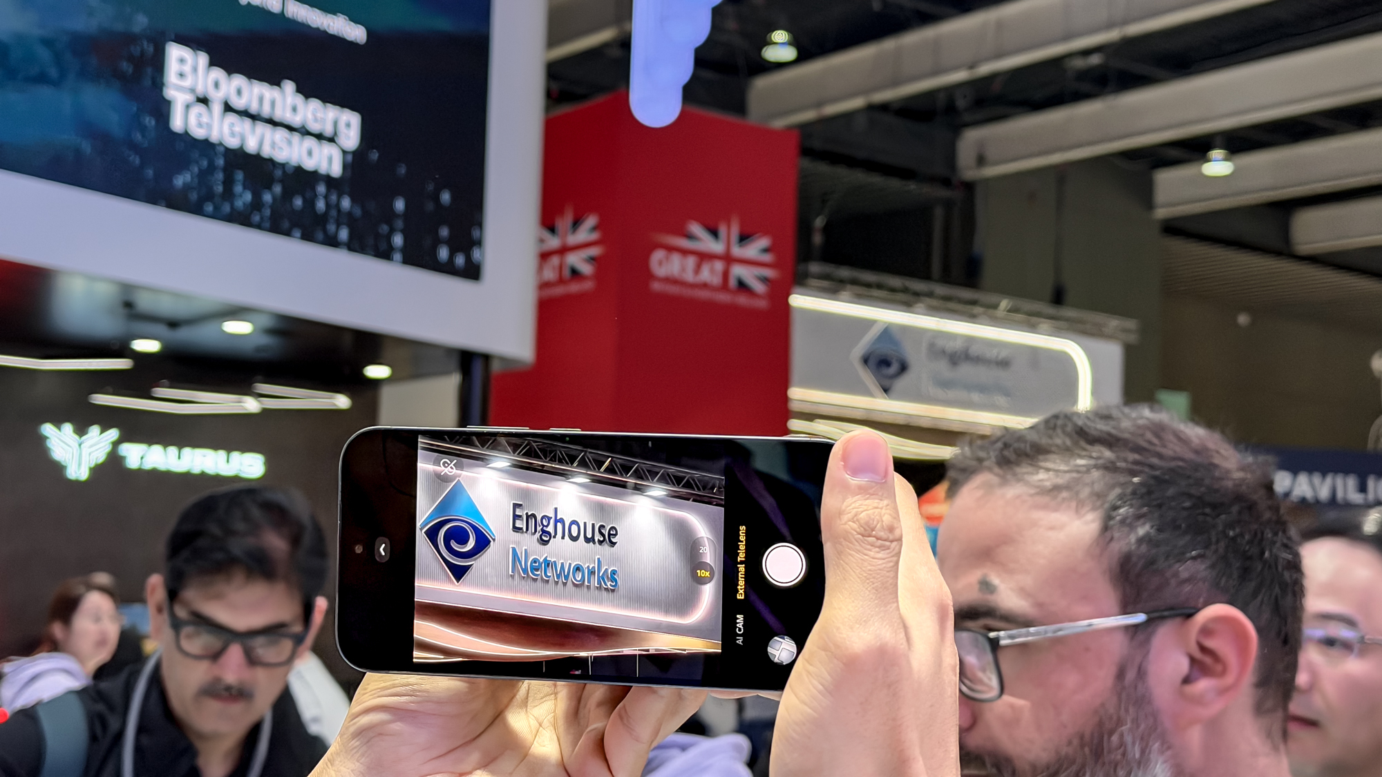 Tecno modular phone camera mod zooming in on distant sign