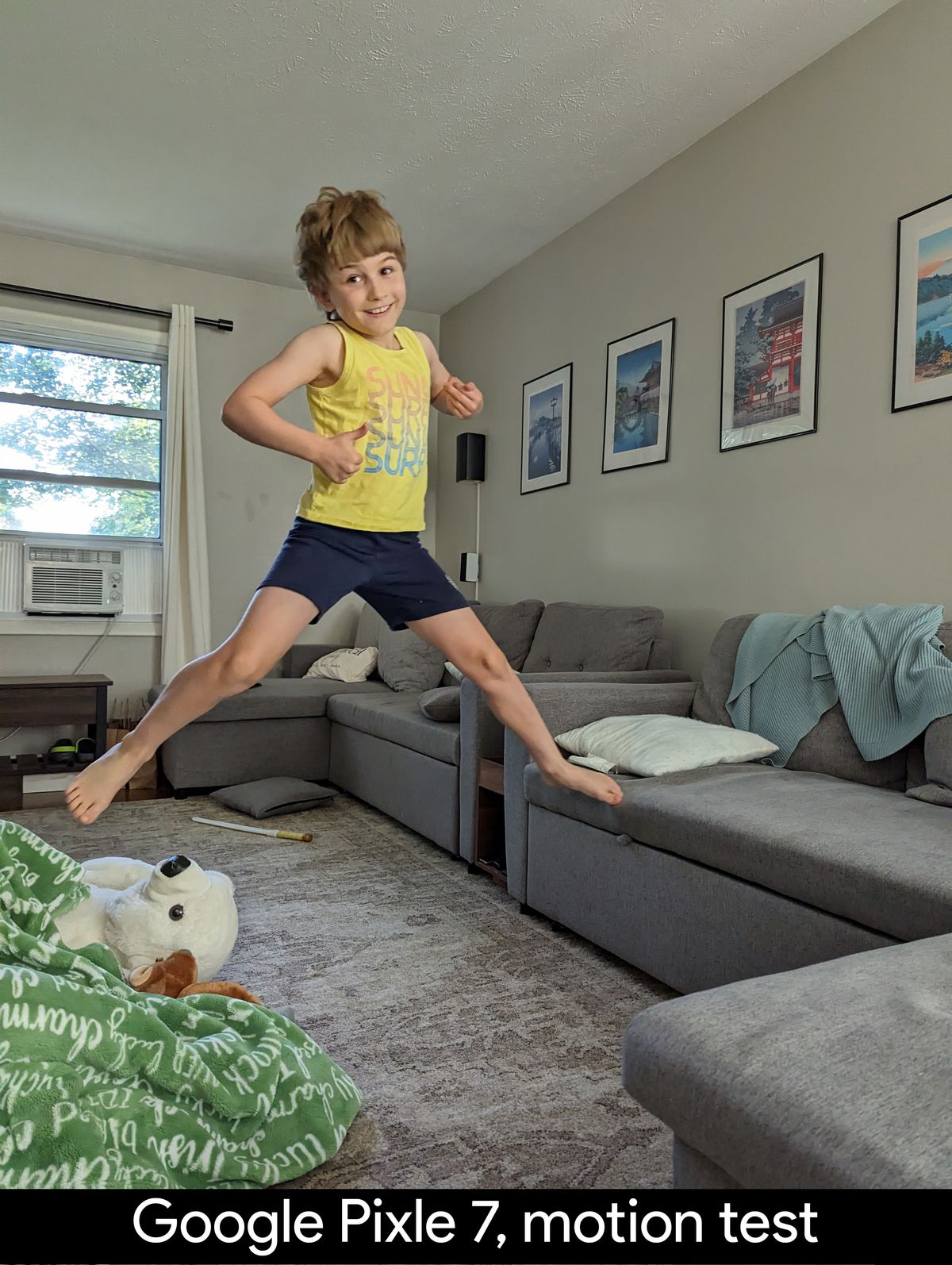 The motion test comparing the Google Pixel Fold with the Google Pixel 7