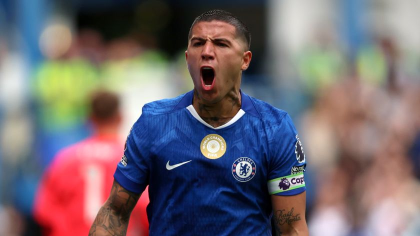 Enzo Fernandez of Chelsea celebrates scoring his team&#039;s second goal from the penalty spot during the Premier League match between Chelsea and Fulham at Stamford Bridge on August 30, 2025 in London, England. 