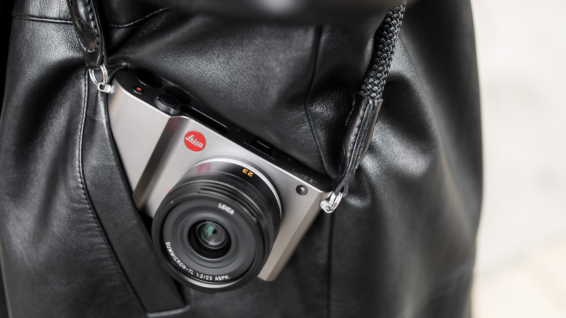 Leica's TL fixes all the problems of its first luxury camera