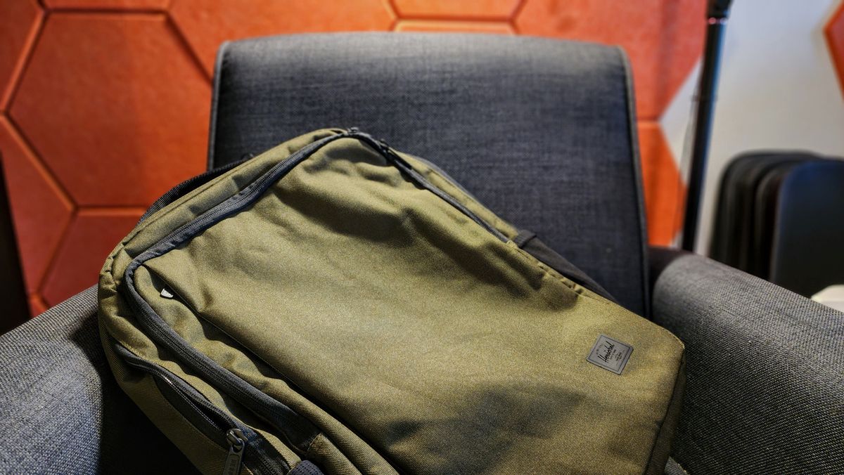 Herschel daypack shop backpack review