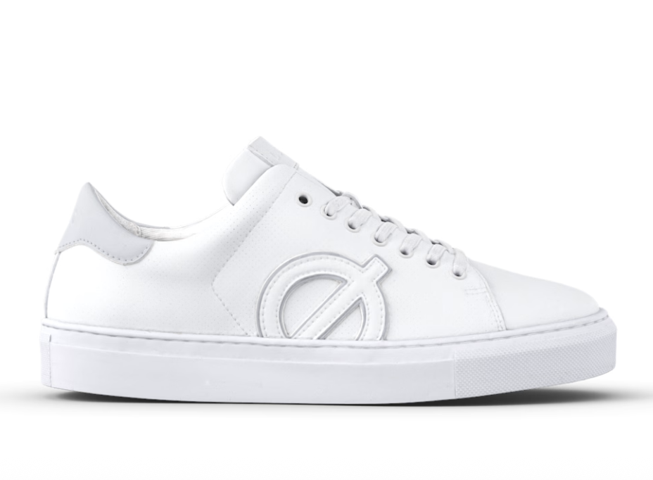 L&amp;Oslash;CI, Origin trainers