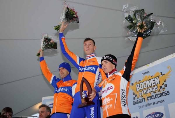 Lars Boom on the top step of the podium