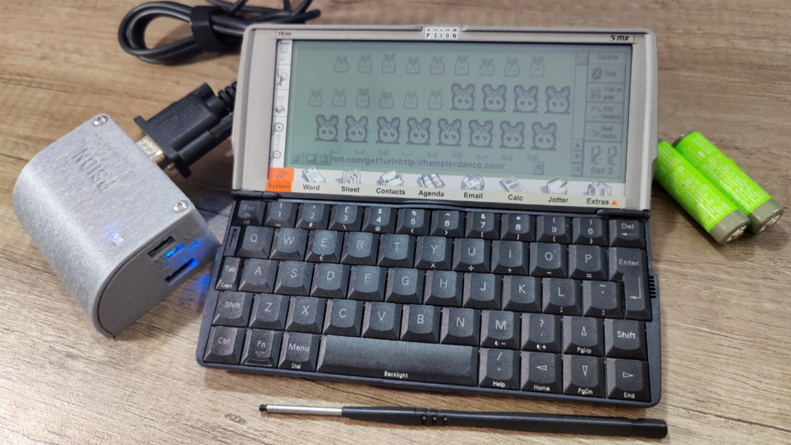 Raspberry Pi Drives 'Sidecar' Internet Access for Psion PDA