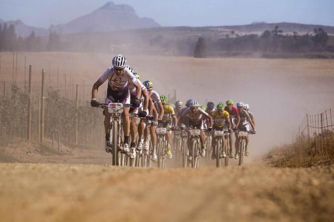 Christoph Sauser of Burry Stander-Songo leads the chase
