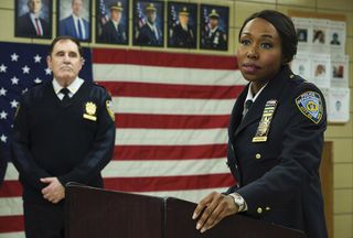 Richard Kind and Amanda Warren in 'East New York'