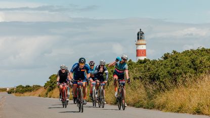 Cyclists on the Zurich Lighthouses Challenge