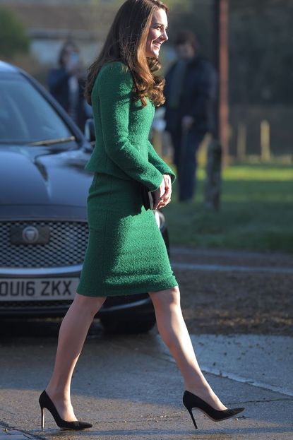 Kate Middleton wears pantyhose with sticky heels. 