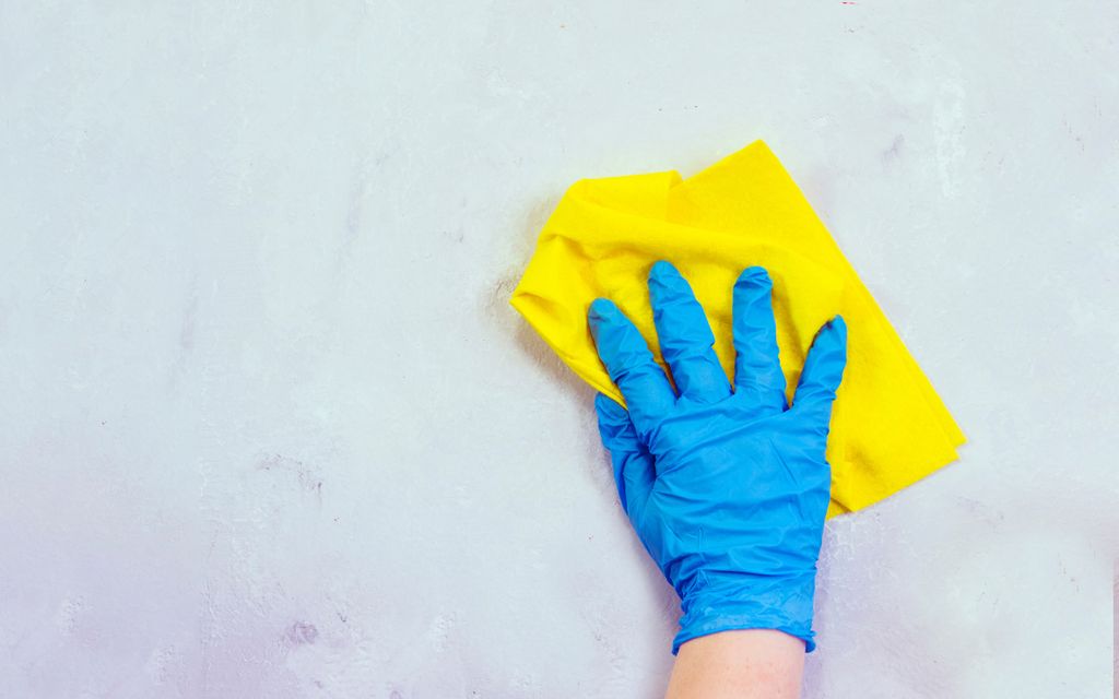 How to clean walls like a pro remove dirt without taking off the