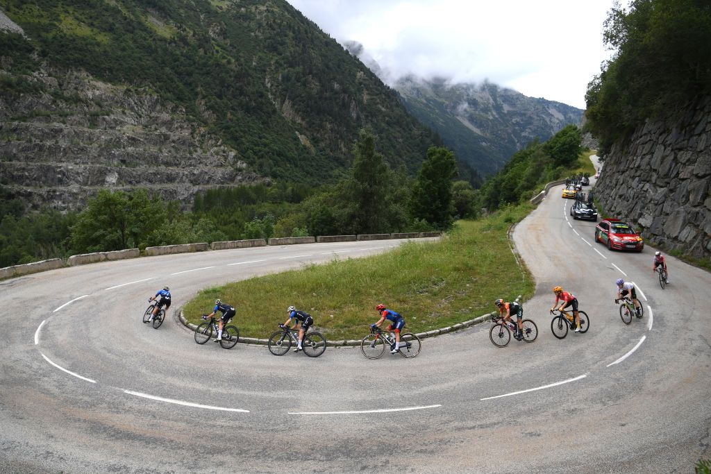 ALPE DHUEZ FRANCE AUGUST 18 LR Sara Martin of Spain Liane Lippert of Germany Mareille Meijering of The Netherlands and Movistar Team Alice Maria Arzuffi of Italy and CERATIZITWNT Pro Cycling Team and a general view of the peloton competing during the 3rd Tour de France Femmes 2024 Stage 8 a 1499km stage from Le GrandBornand to Alpe dHuez 1828m UCIWWT on August 18 2024 in Alpe dHuez France Photo by Alex BroadwayGetty Images
