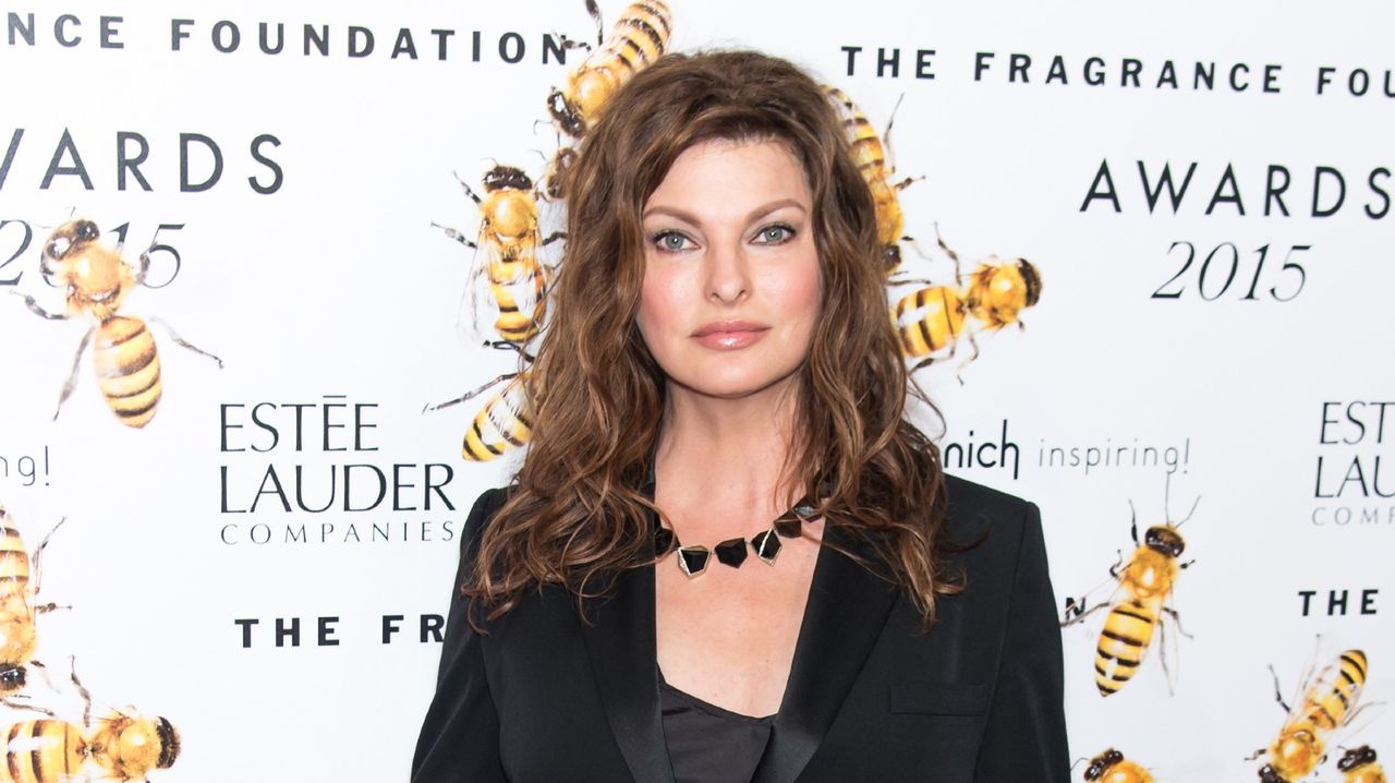 Model Linda Evangelista attends 2015 Fragrance Foundation Awards at Alice Tully Hall at Lincoln Center on June 17, 2015 in New York City. 