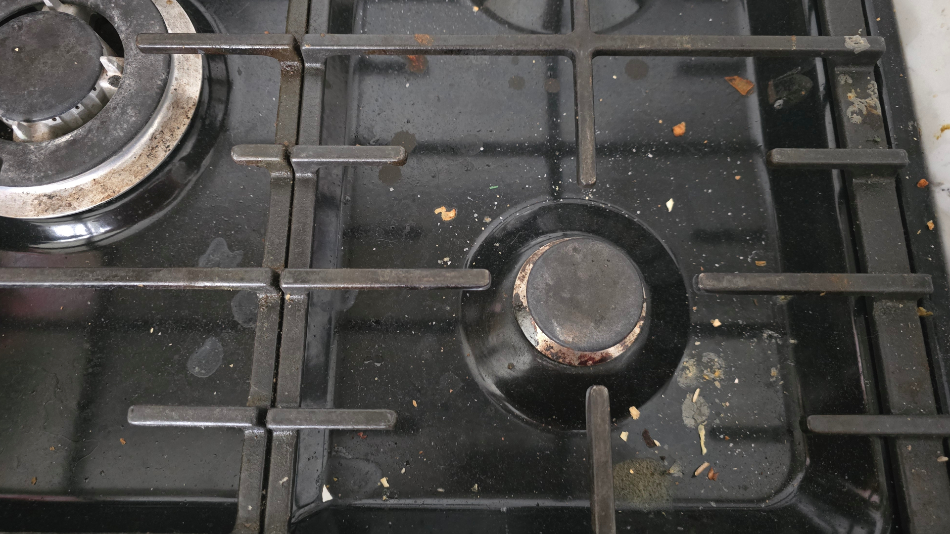 Dirty black enamel hob