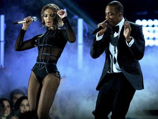 Beyoncé and Jay Z heat up the 2014 GRAMMYs