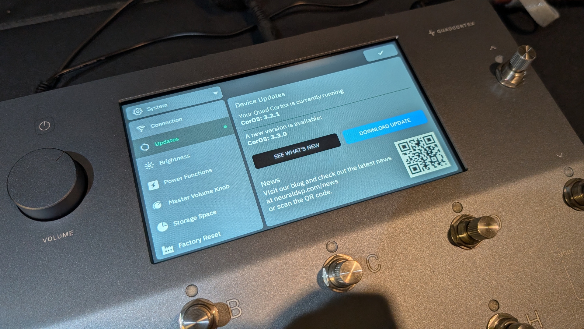 Close up of the screen on a Quad Cortex performing a system update