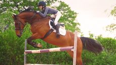 Ashleigh-and-Coco-Jumping_02-copy_287360342_490908232.jpg