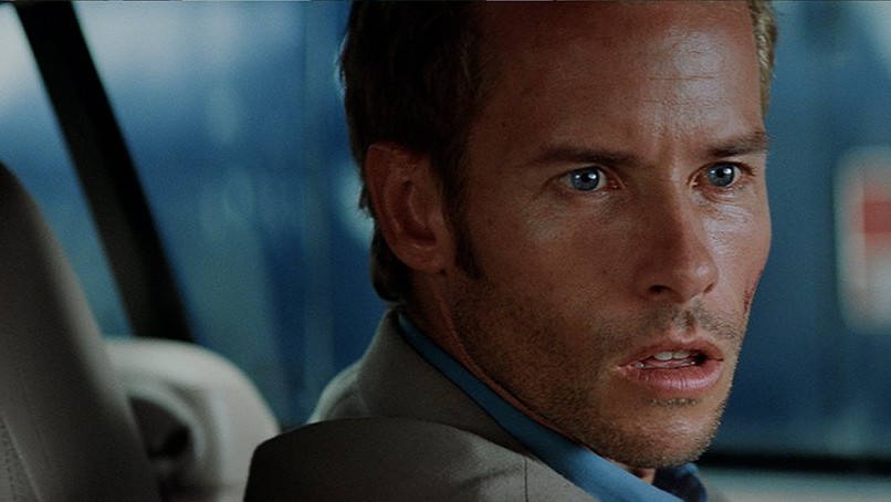 Guy Pearce in a still from Memento (2000)