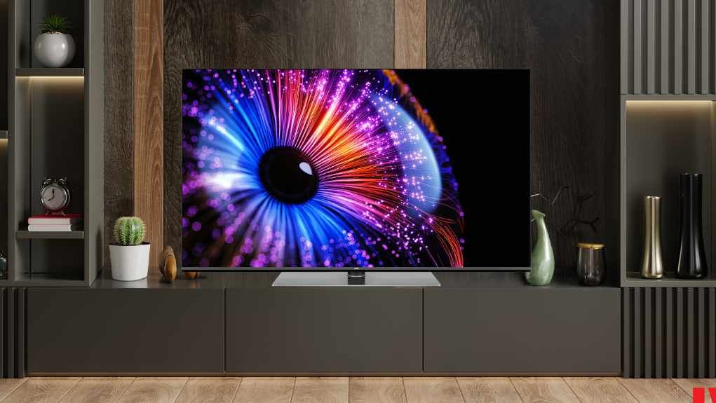 JVC 9200 OLED TV lifestyle image