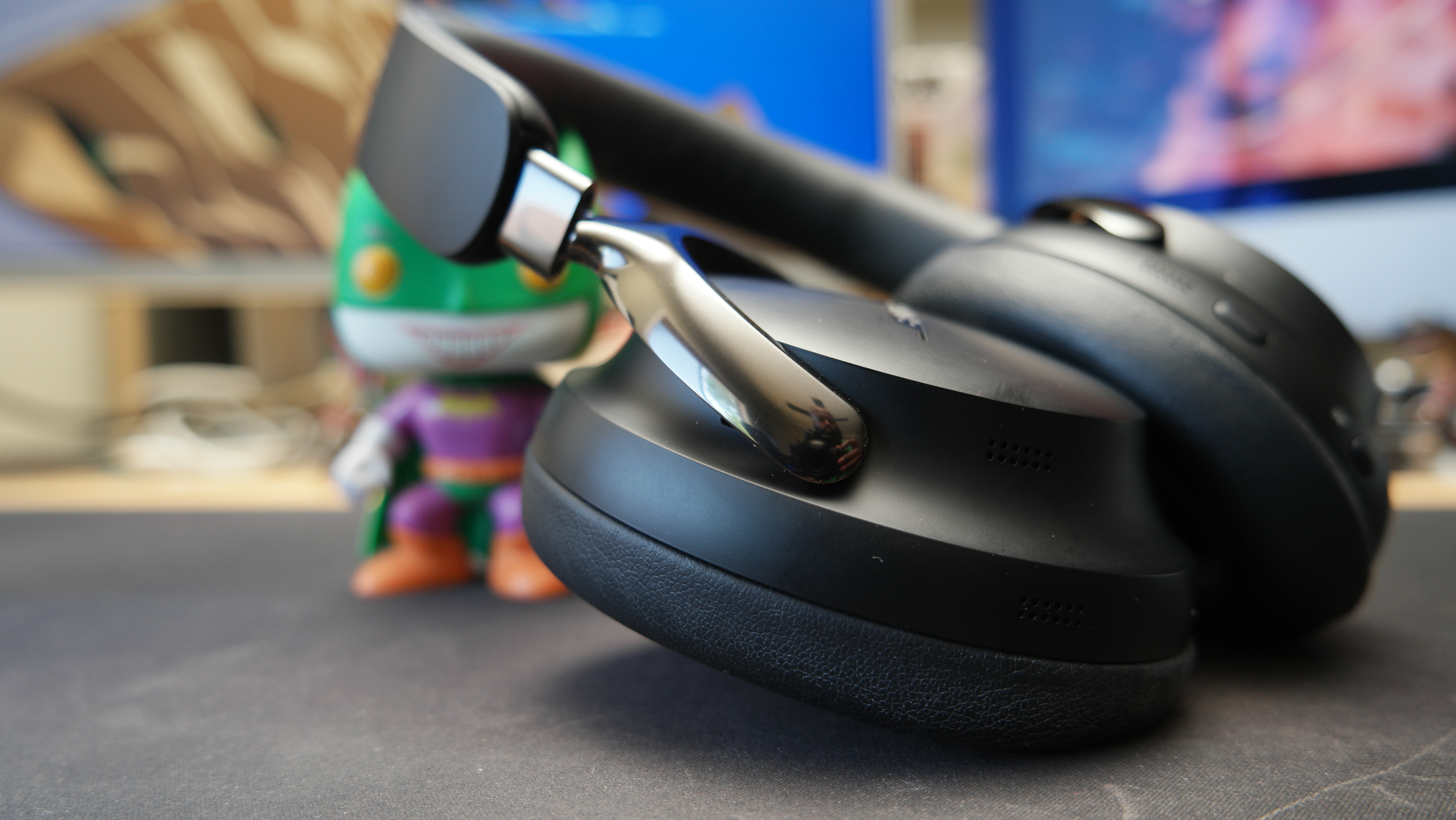 Sony WH-1000XM6 vs Bose QC Ultra (2nd Gen)