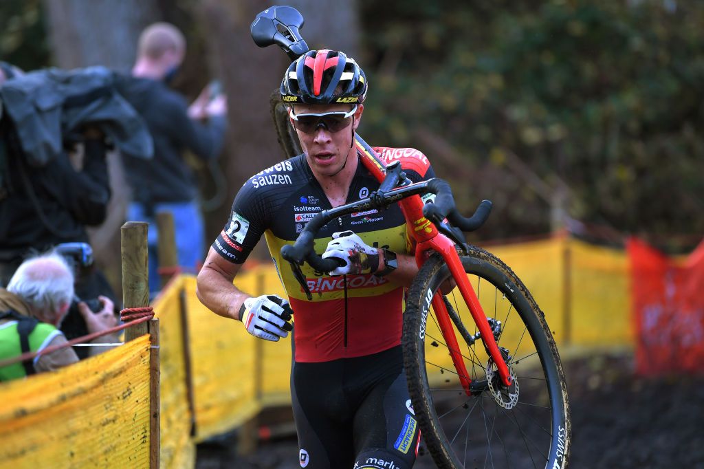 Sweeck sweeps through sand to win Superprestige Jaarmarktcross ...