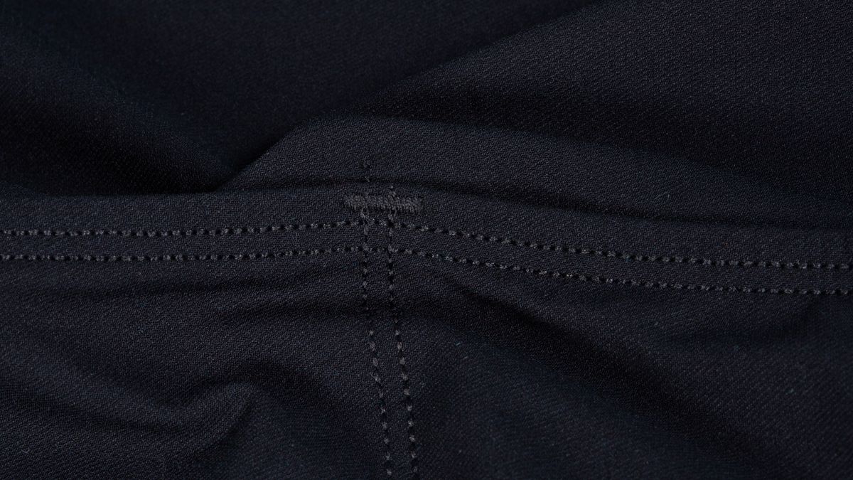 Eliel Del Dios Jersey reinforced stitching on the pocket