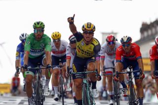 Dylan Groenewgen wins stage 7 at the 2019 Tour de France