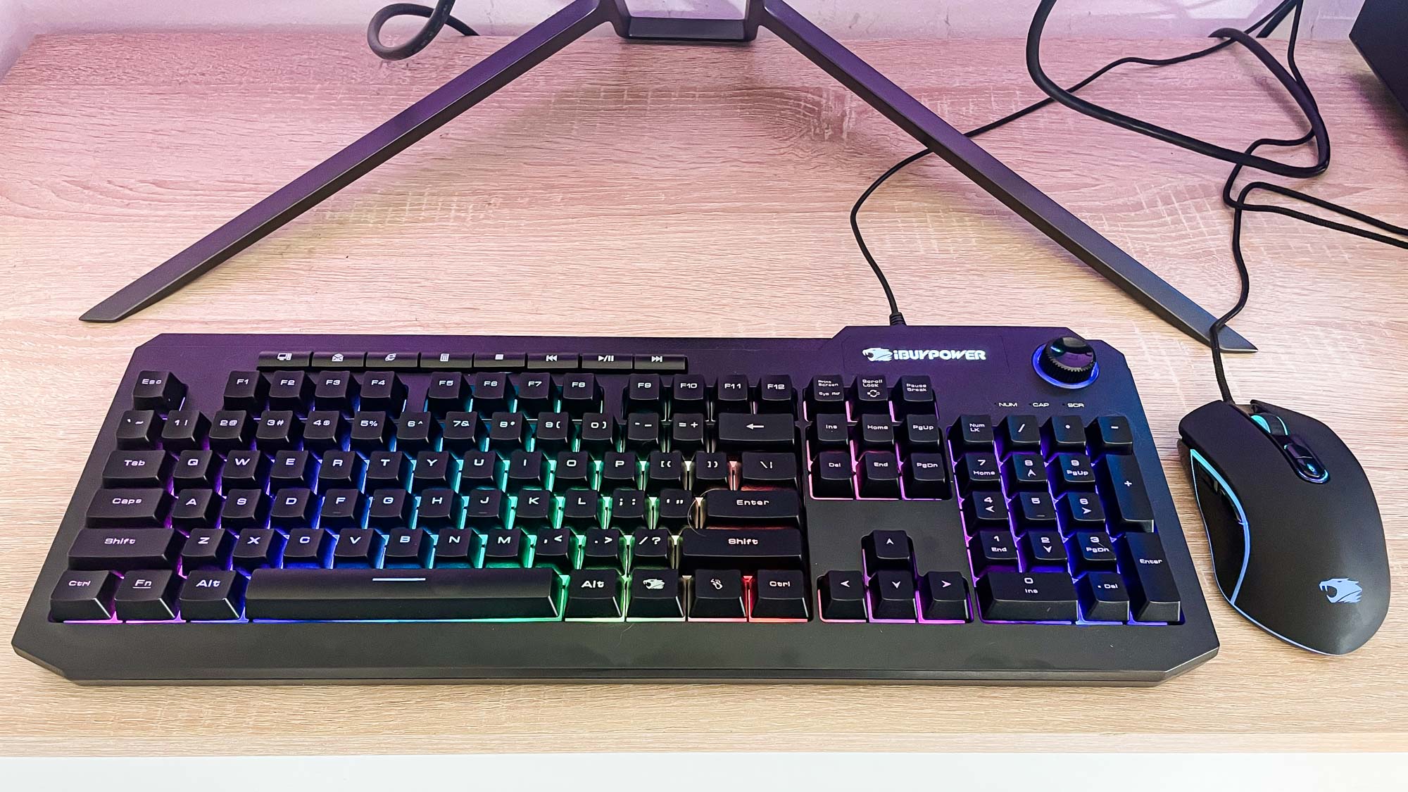 iBuyPower Y60 review unit keyboard and mouse
