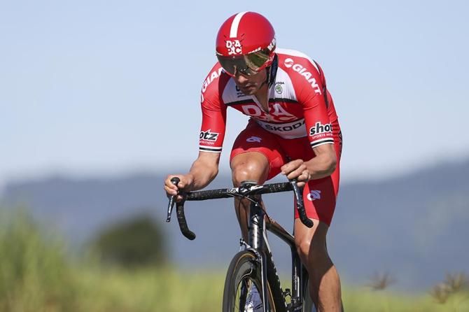Having recently acquired the tag of 'dad' Darren Lapthorne (Drapac) still managed sixth-place in the TT