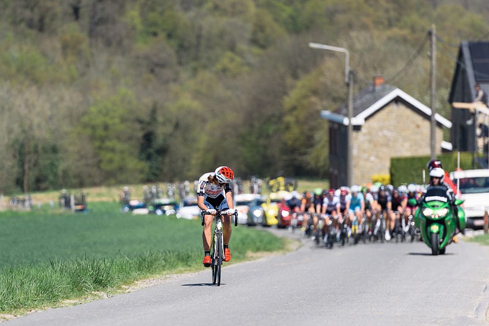 Caught by the bunch - Fl&egrave;che Wallonne Femmes