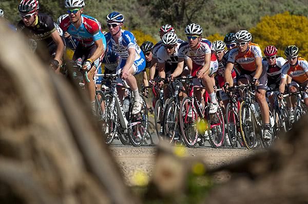The peloton make their way around the streets of Ouyen on stage 11.