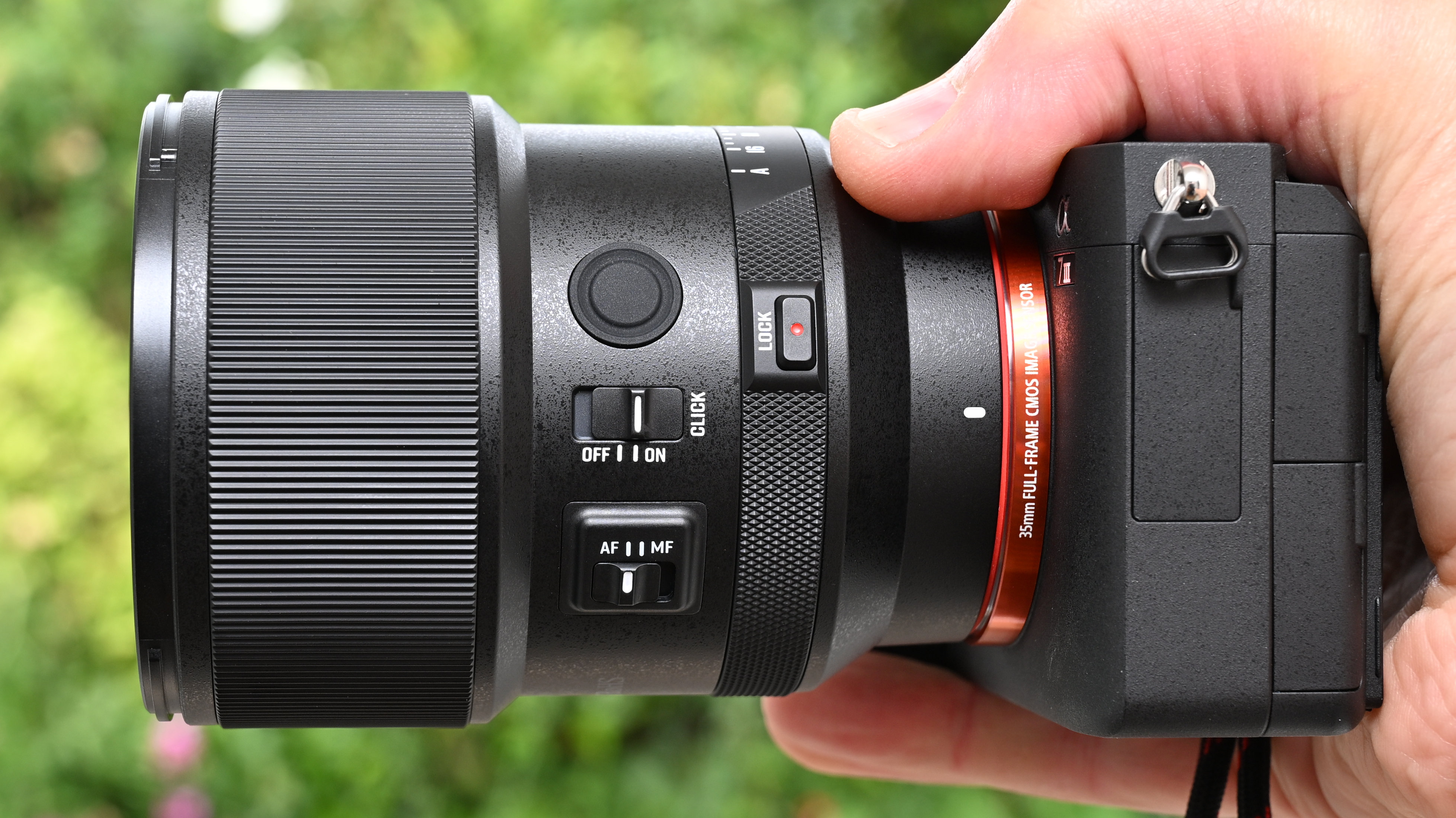Meike 85mm f/1.4 Mix II product image
