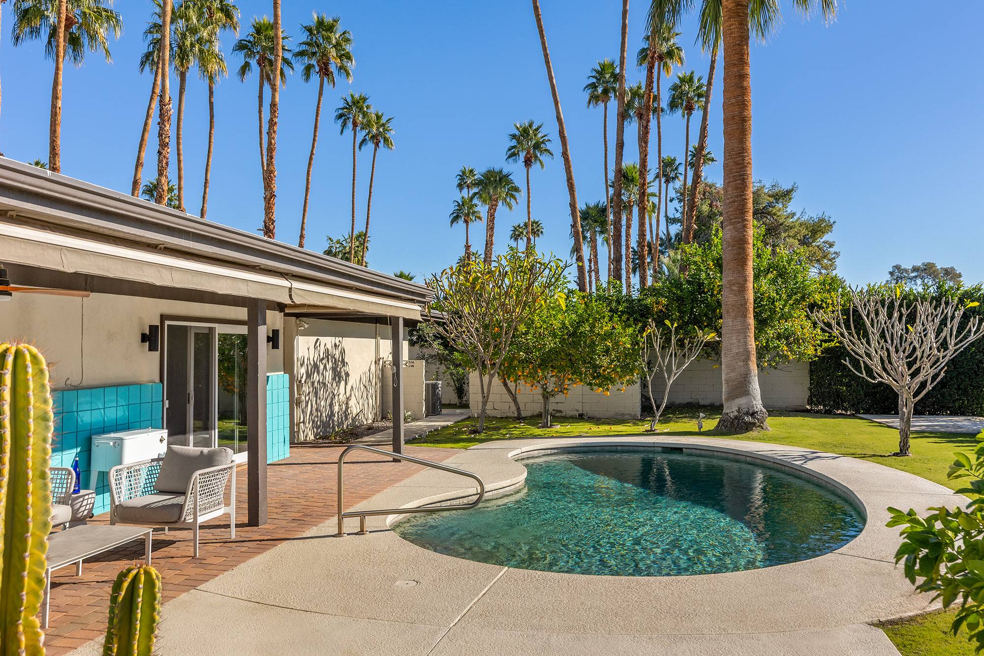 Donald Wexler midcentury house for sale