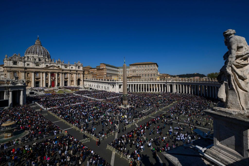 St. Peter&amp;#039;s Square during Easter mass. 