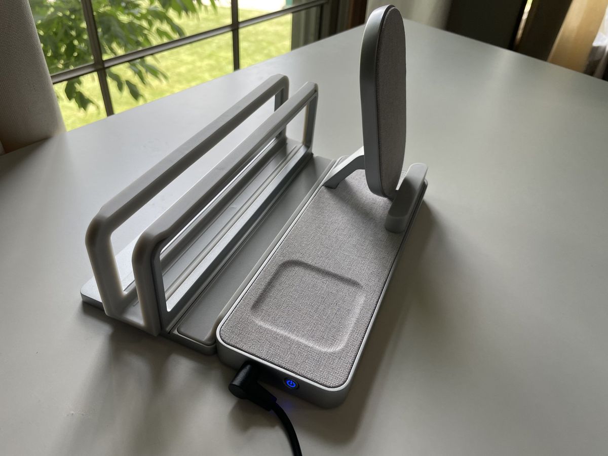 Kensington Studiocaddy Charging Station Lifestyle