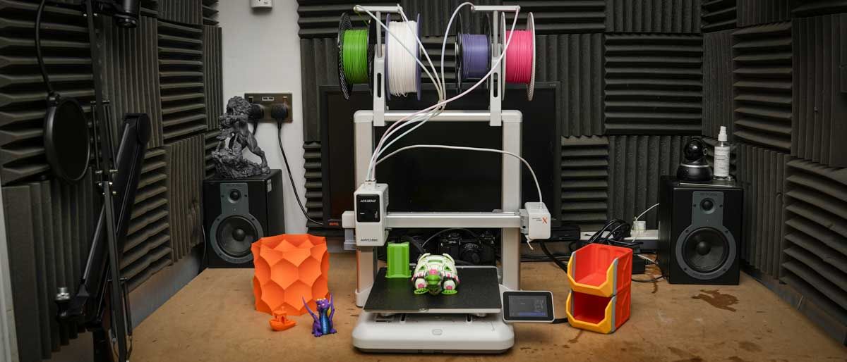I tested the beginner-friendly Anycubic Kobra X – a 4-color 3D printer that’s surprisingly good