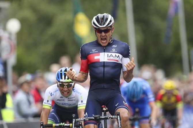 Heinrich Haussler (IAM Cycling) wins the 2015 men's national road race