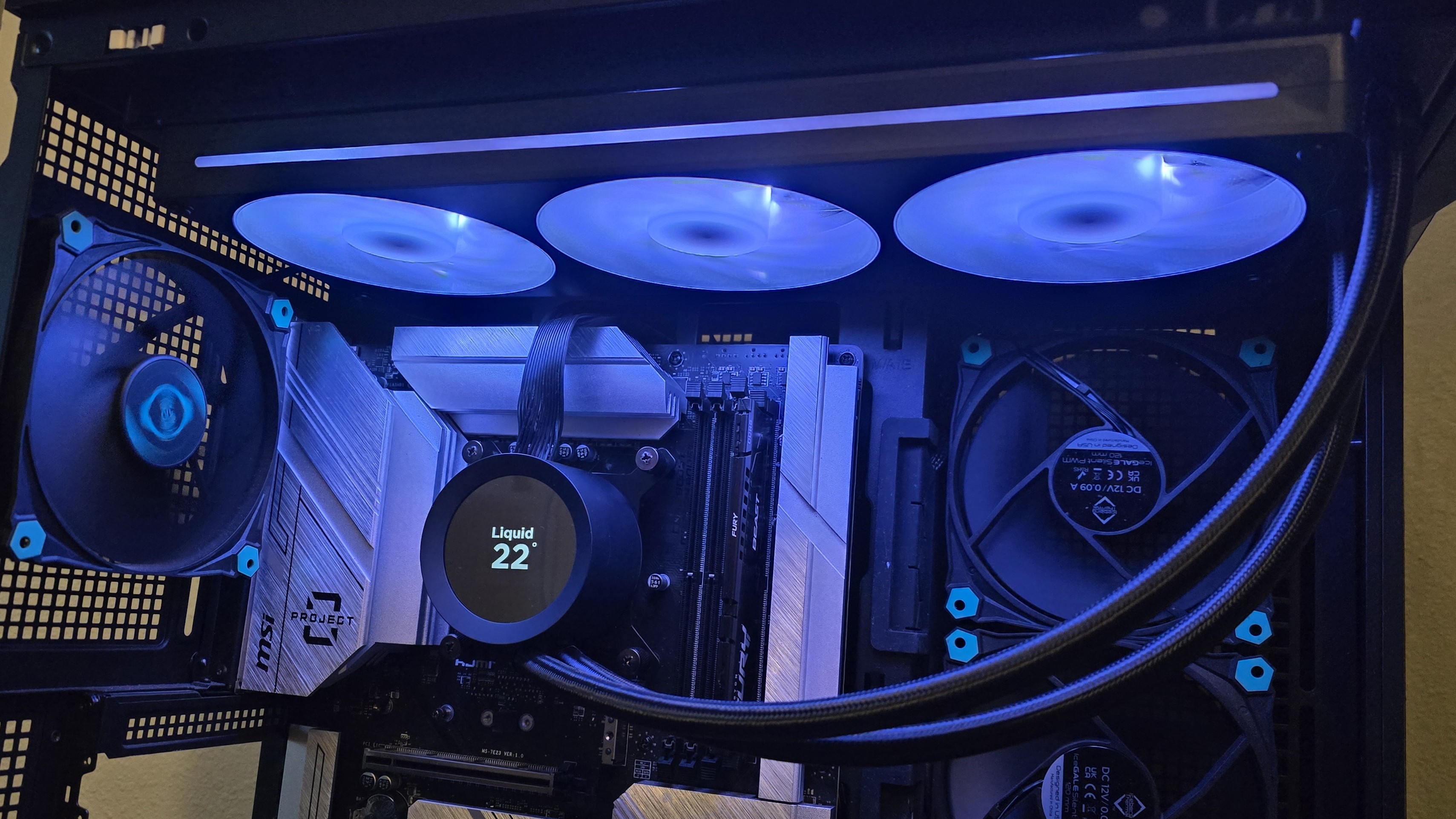 NZXT Kraken Plus 360 RGB