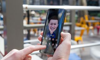 Customizing AR Emoji on the Galaxy S9+